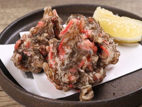 沖縄の彩り。もずくと紅ショウガのかき揚げ